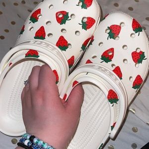 strawberry crocs
